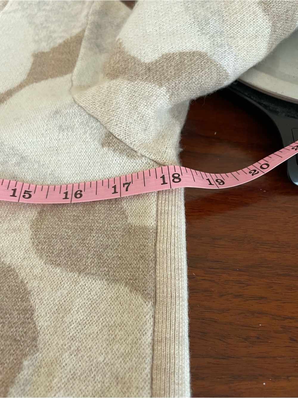 Vineyard Vines‎ M Cashmere Blend Sweater Desert Camo Medium Women’s Top Shirt - Picture 7 of 9